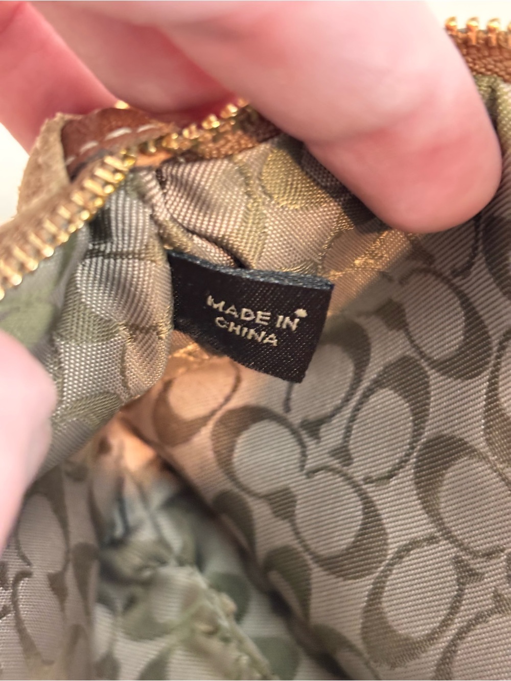 COACH Y2K Leatherware Tan Suede Tassle Wristlet - Picture 14 of 14